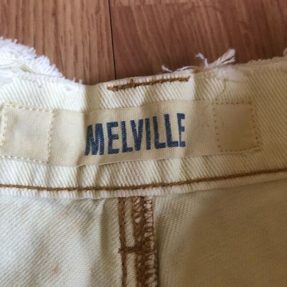 BRANDY MELVILLE Hi-Waisted Distressed Denim Shorts - Picture 2 of 7